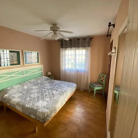 Super Comodo , Menorca סון באו